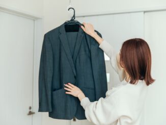 自宅で洗えるスーツの洗い方は？手順と注意点を解説