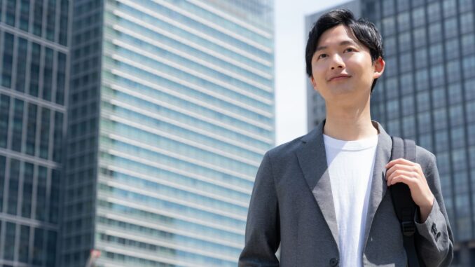 男性新入社員のビジネスカジュアルコーディネートは? 男性新入社員のビジネスカジュアルコーディネートは?